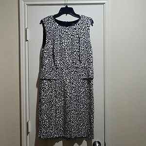 Anne Taylor Size 14 Sleeveless Dress.